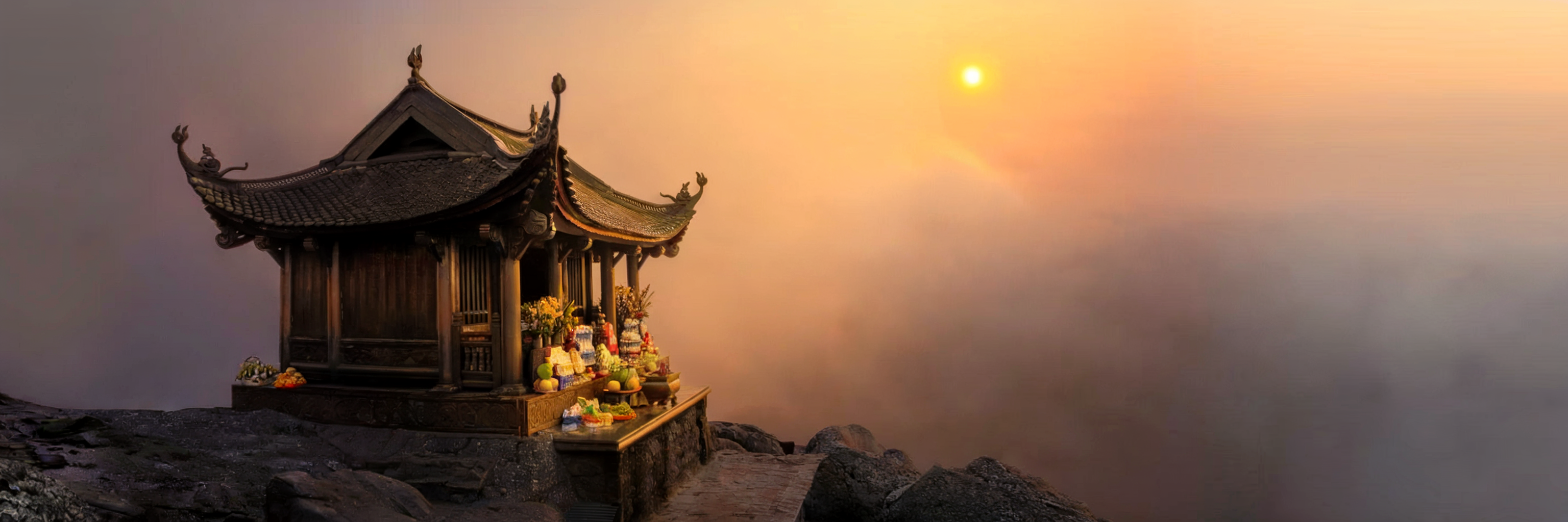 YEN TU – Sacred Mountain Retreat